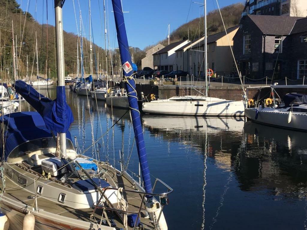 Stunning House In Felinheli Marina Villa Y Felinheli Exteriör bild